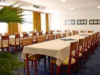 فندق Maribor Inn Hotel 3*