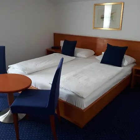 فندق Maribor Inn Hotel