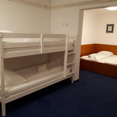 Maribor Inn Hotel Hotel 3*