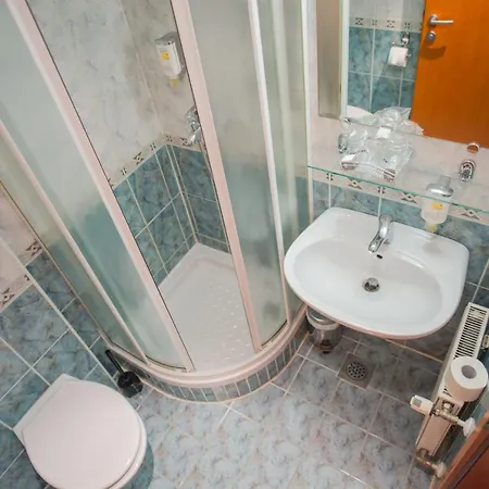 فندق Maribor Inn Hotel