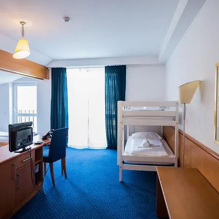 Maribor Inn Hotel 3*